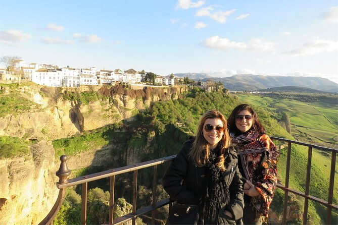 private-guided-day-trip-to-the-white-villages-and-ronda