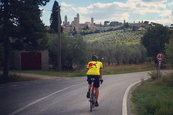 private-guided-e-bike-tour-of-san-gimignano-with-wine-tasting