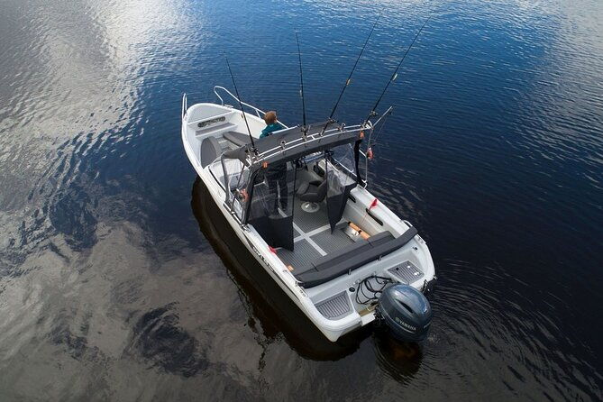 private-guided-fishing-boat-tour-in-rovaniemi