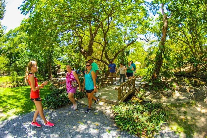 private-guided-gumbalimba-park-tour-from-roatan
