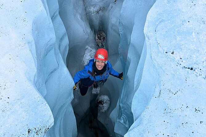 private-guided-hike-experience-on-solheimajokull-glacier
