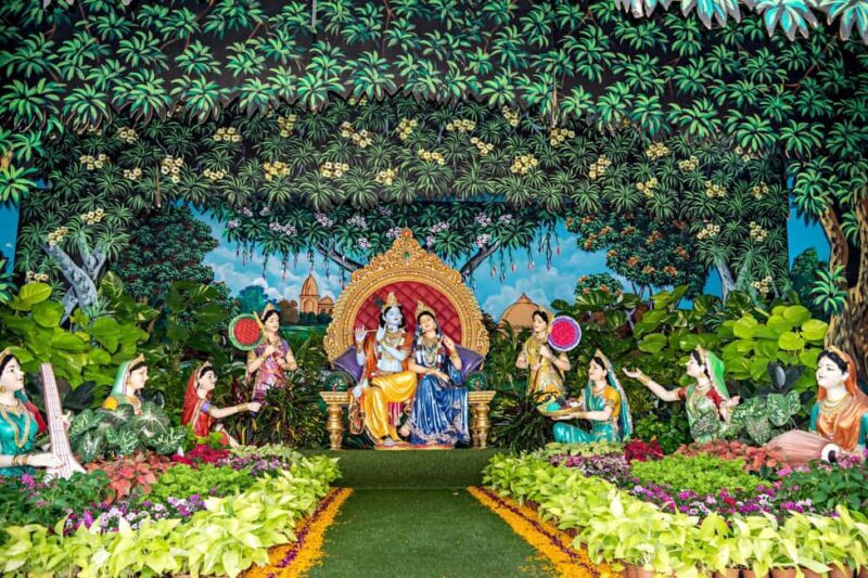 Private Guided Mathura & Vrindavan Tour by Car from Delhi - Key Points