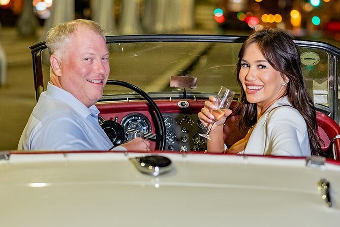 private-guided-photoshoot-at-the-eiffel-tower-in-paris