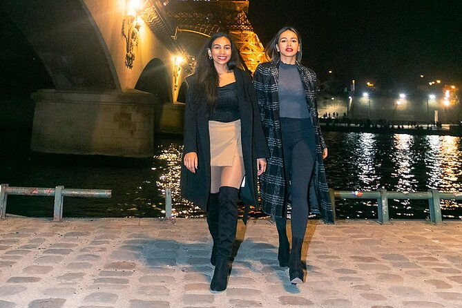 private-guided-photoshoot-at-the-eiffel-tower-in-paris