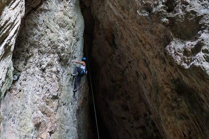 private-guided-rock-climbing-trips-in-puerto-rico