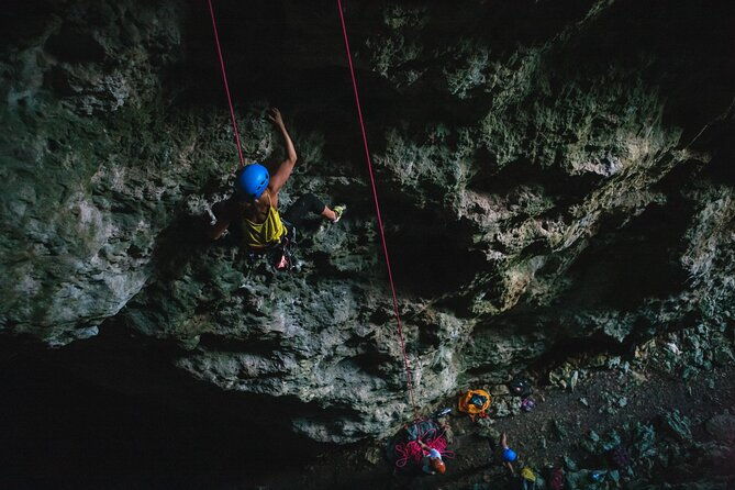 private-guided-rock-climbing-trips-in-puerto-rico