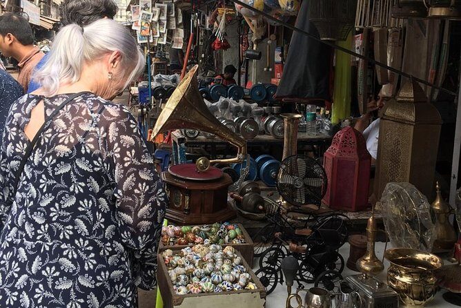 Private Guided Shopping Tour of Mumbai - Key Points