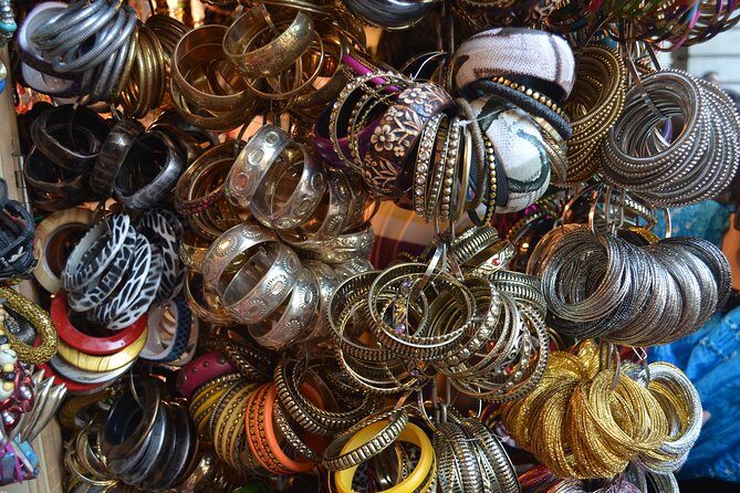 Private Guided Shopping Tour of Mumbai - Exploring Mumbai’s Top Markets