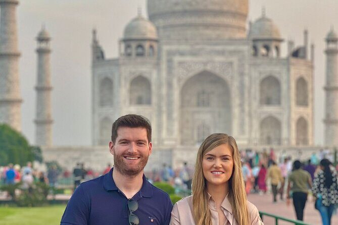 Private Guided Taj Mahal Sunrise Tour with Agra City Highlights - Exploring Agra Fort
