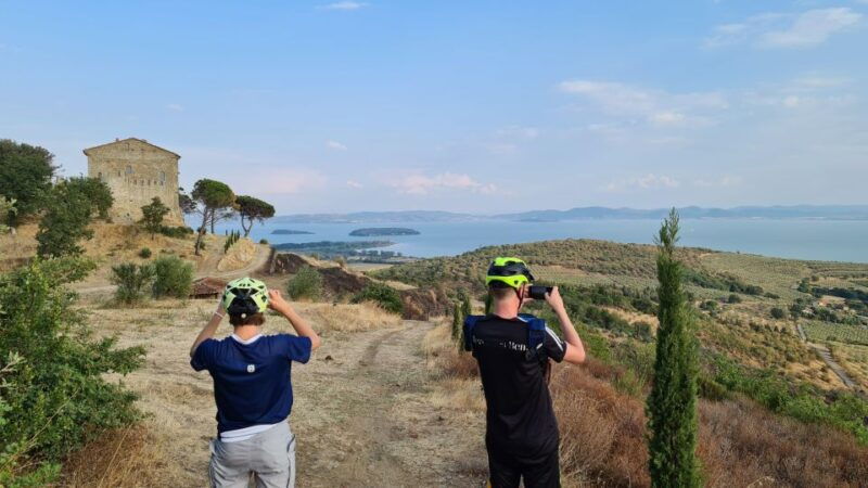 private-guided-tour-discover-lake-trasimeno-on-e-bike