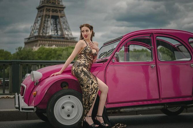 private-guided-tour-in-a-pink-citroen-2cv