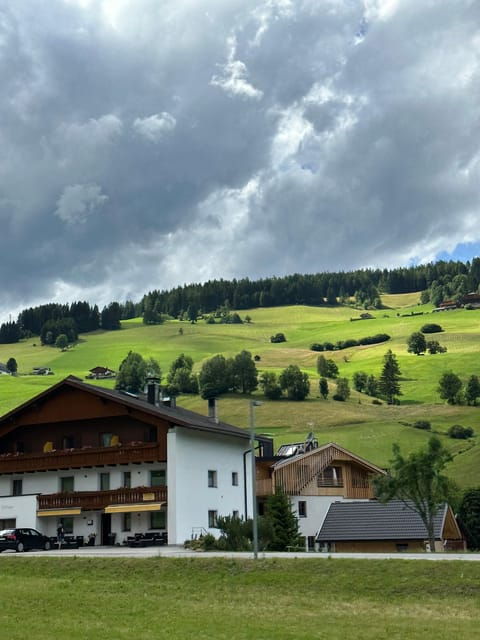 private-guided-tour-in-the-dolomites-from-venice-2