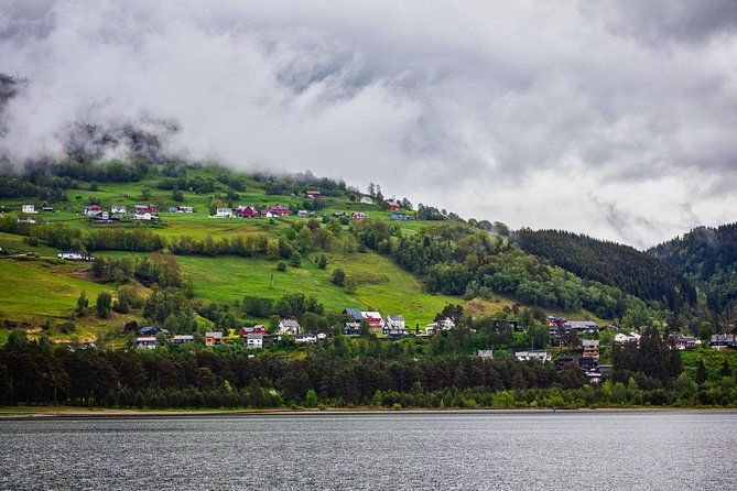 private-guided-tour-king-of-the-fjords-round-trip-to-the-sognefjord-11-hours