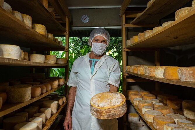 private-guided-tour-of-cheese-in-canaan-de-rivas