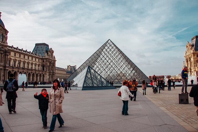 private-guided-tour-of-louvre-museum