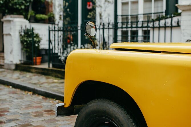 private-guided-tour-of-paris-in-a-vintage-land-rover