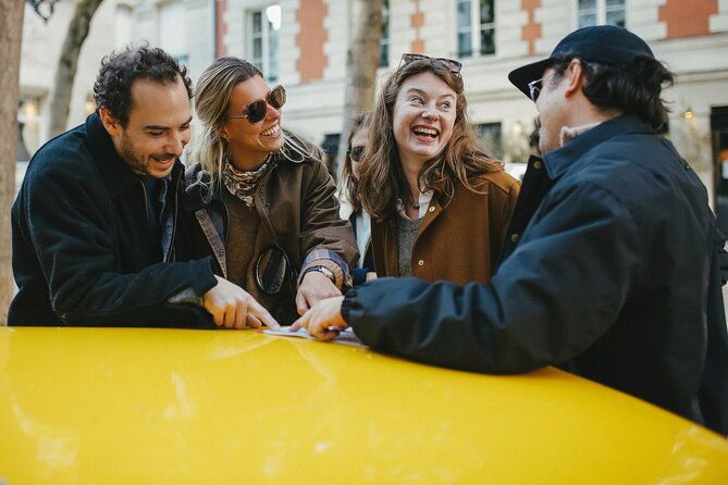 private-guided-tour-of-paris-in-a-vintage-land-rover