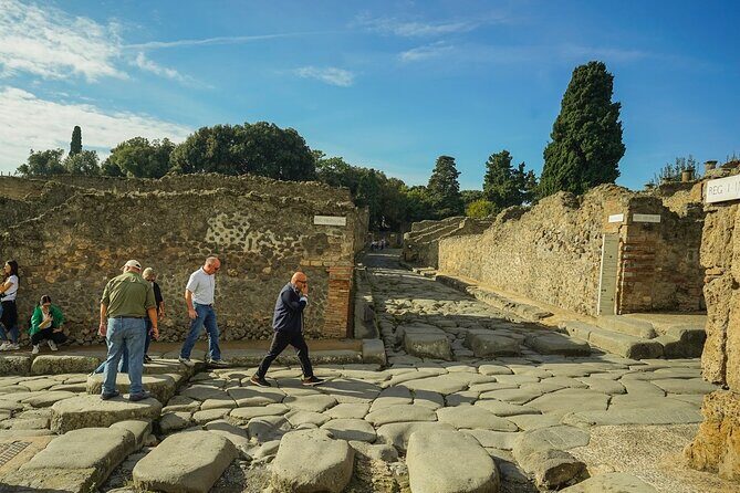 Private guided tour Of Pompei - FAQ