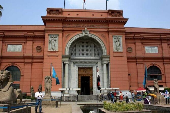 Private Guided Tour: Pyramids, Museum & Khan with Lunch & Drinks - FAQ