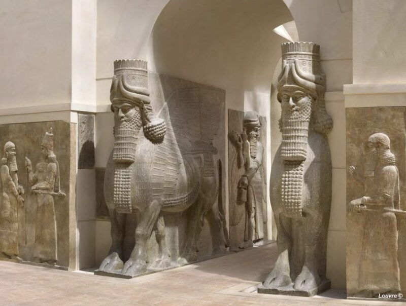 private-guided-tour-the-louvre-by-night