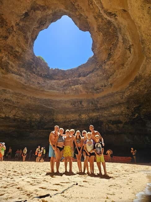 Private guided tour to Algarve,Benagil cave from Lisbon - FAQ
