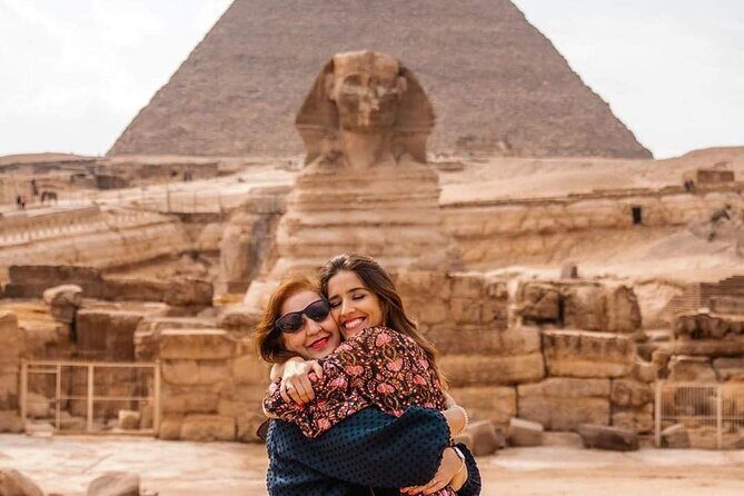 Private Guided Tour to Giza Pyramids & Sphinx - Transfers and Tickets Included - Exploring the Giza Pyramids & Sphinx: An Honest Review of a Private Guided Tour