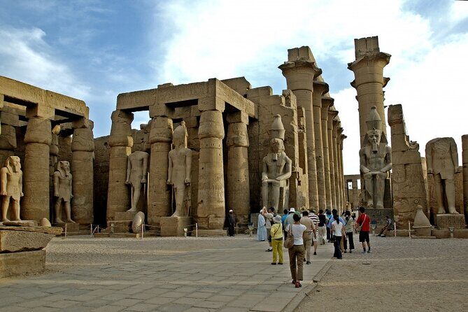 Private Guided Tour to Luxor with Lunch from Hurghada - Exploring the Temple of Karnak: The Largest Ancient Worship Site
