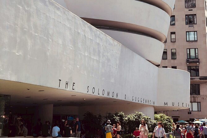 private-guided-tour-to-men-in-black-movie-new-york-locations