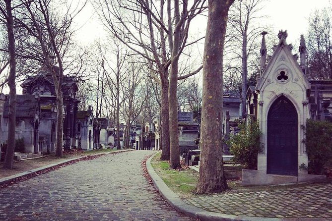 private-guided-tour-to-pere-lachaise-cemetery-in-paris
