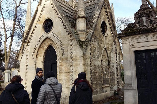 private-guided-tour-to-pere-lachaise-cemetery-in-paris