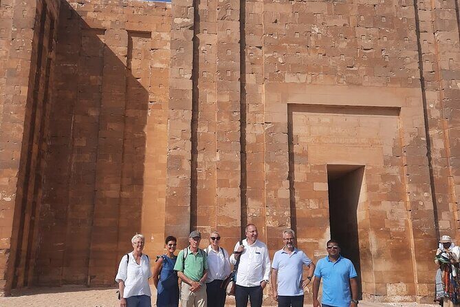 Private Guided Tour to Pyramids anf grand Egyptian museum - Exploring Cairo’s Pyramids and Museums