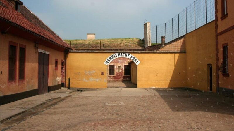 private-guided-tour-to-terezin-concentration-camp