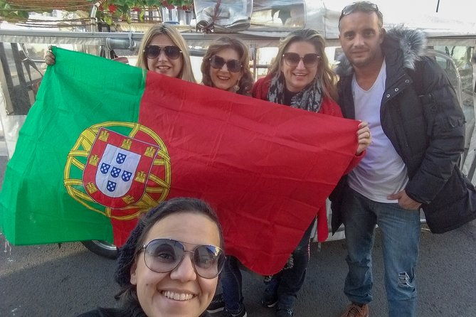 private-guided-tuktuk-tour-in-lisbon