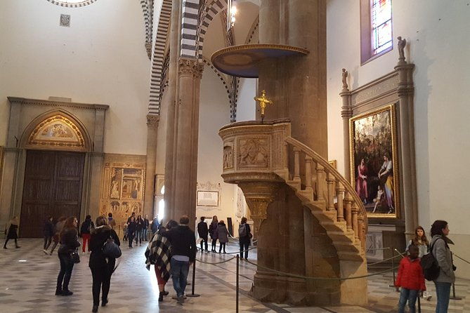 private-guided-visit-of-florence-santa-maria-novella-basilica-and-its-officina-profumo-farmaceutica