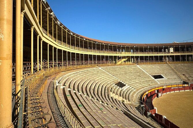 private-guided-visit-to-the-alicante-bullring-and-museum-2