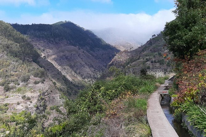private-guided-walk-ponta-do-sol-levada-moinho