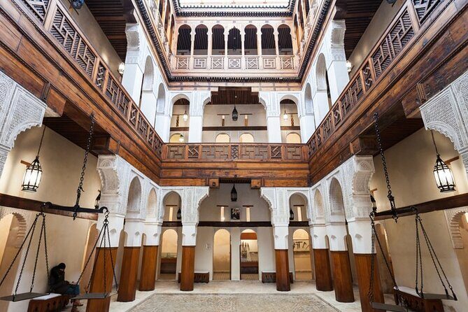 Private Guided Walking Tour in Fez Medina - Transportation and Practicalities