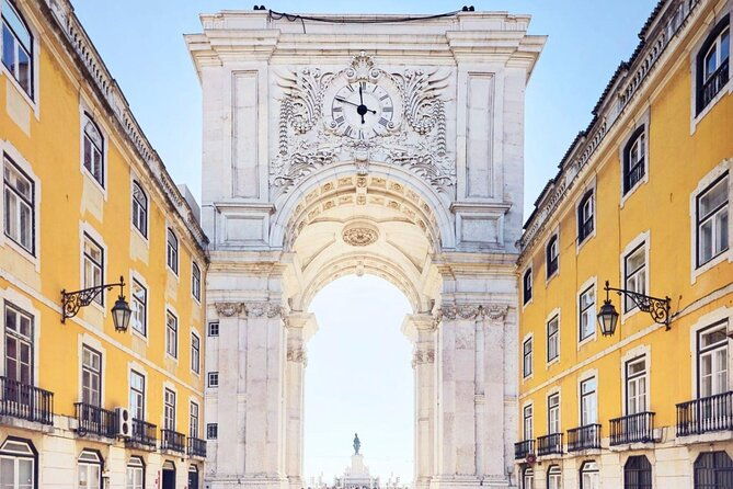 private-guided-walking-tour-in-lisbon