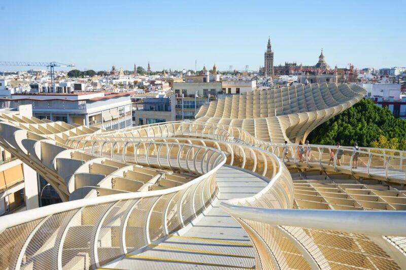 private-guided-walking-tour-in-seville-1h-tapas-tour