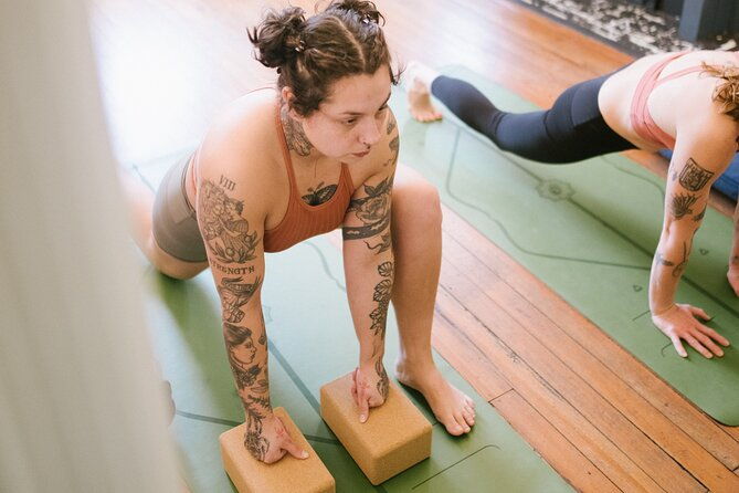 private-guided-yoga-session-in-boutique-cannabis-store