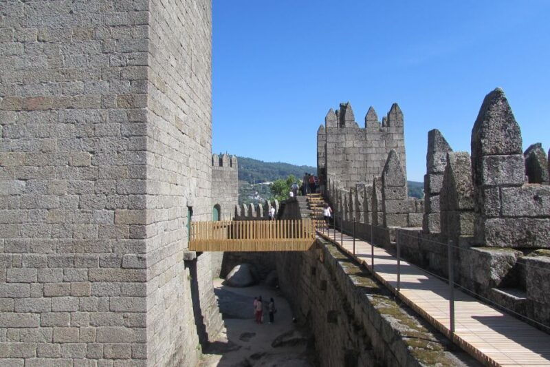 private-guimaraes-half-day-tour-from-porto