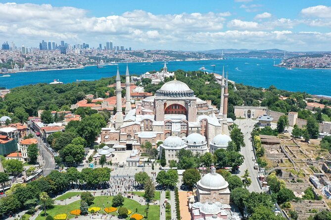 private-hagia-sophia-sultanahmet-blue-mosque-cistern-bazaar-tour-2