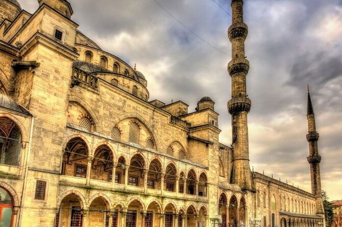 private-hagia-sophia-sultanahmet-blue-mosque-cistern-bazaar-tour-2