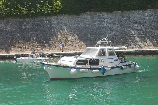 private-half-day-boat-tour-with-snorkeling-and-drinks