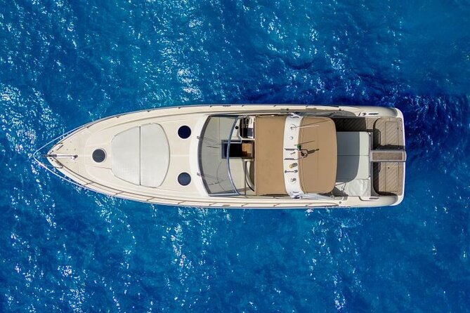 private-half-day-capri-tour-on-luxury-yacht