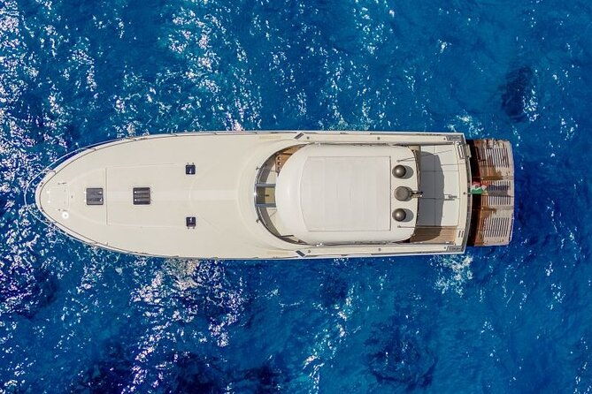 private-half-day-capri-tour-on-luxury-yacht
