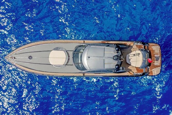 private-half-day-capri-tour-on-luxury-yacht