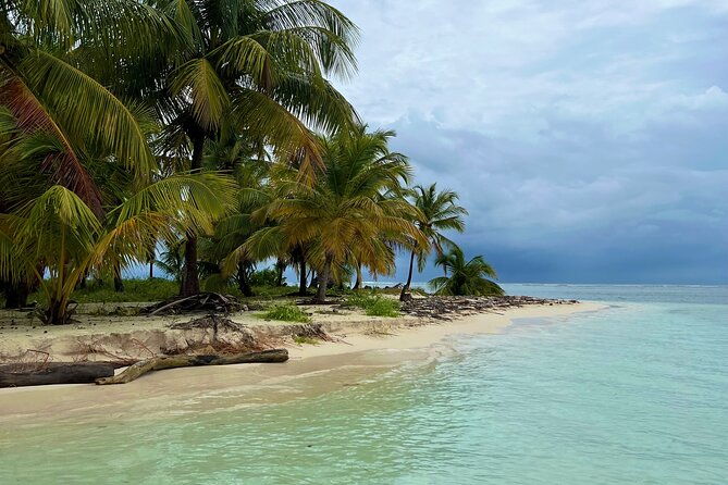 private-half-day-catamaran-cruise-turks-and-caicos-islands