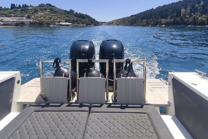 private-half-day-cruise-on-a-speed-boat-in-mallorca-2