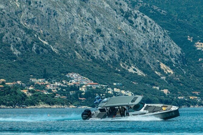 private-half-day-cruise-on-a-speed-boat-in-mallorca-2